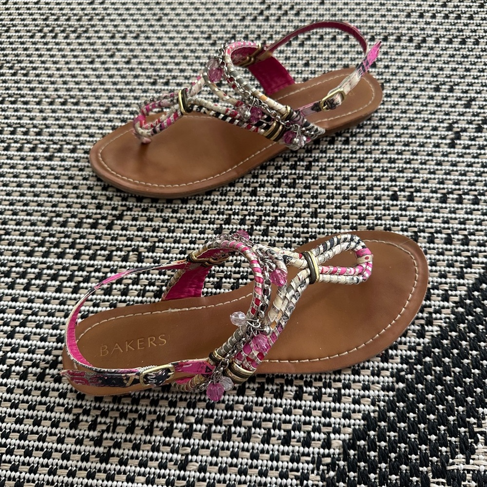Bakers sandals 💕